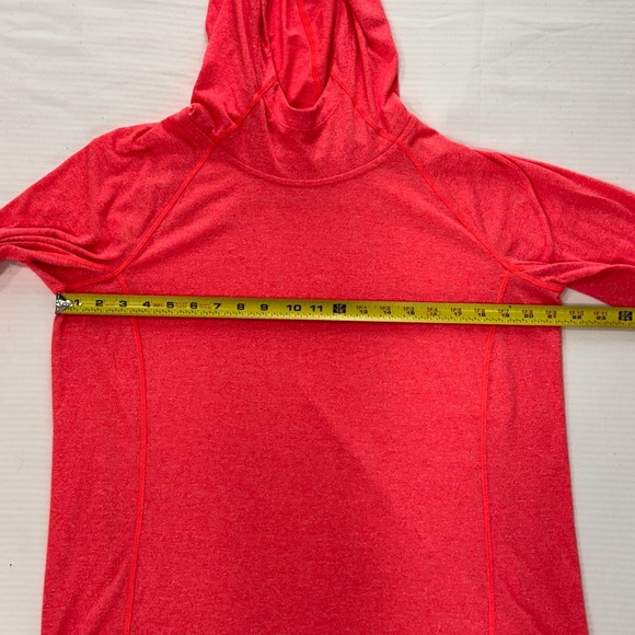 Under Armour Hoodie Womens Sz XL Pink Heatgear Lightweight Stretch Thumb Holes - Picture 8 of 8